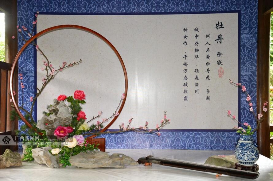 南寧青秀山插花藝術(shù)展吸引眾多游人關(guān)注